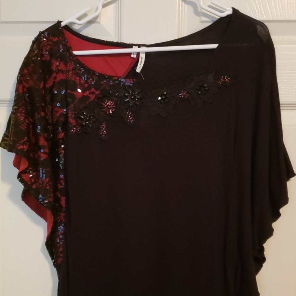 Top - Picture 3 of 4